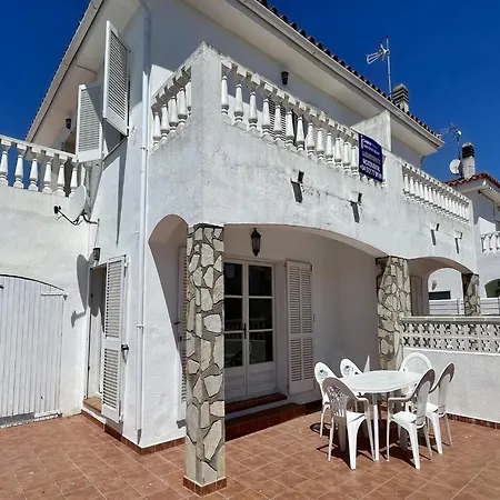 Casa La Vinya 16 3d Holiday home *