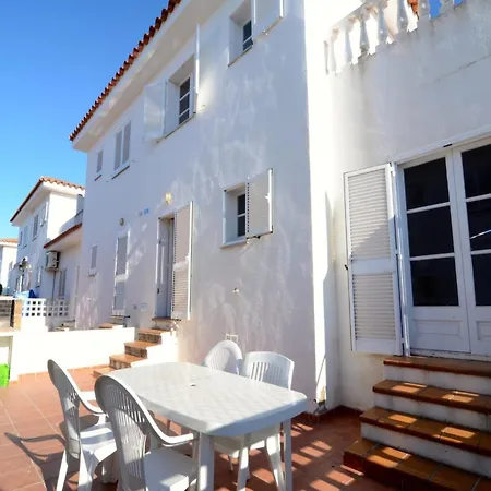 Casa La Vinya 16 3d * L'Escala
